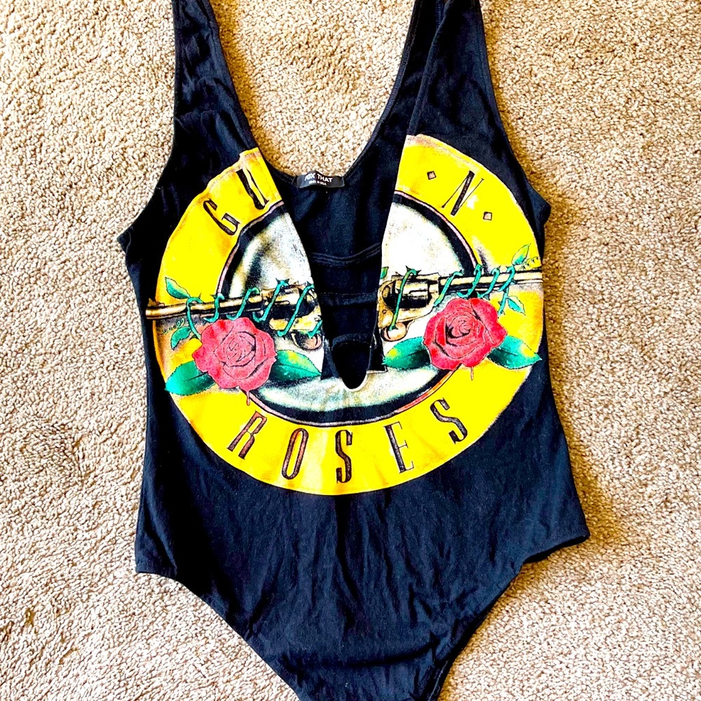 Ladies RARE Custom Guns N Roses bodysuit😝